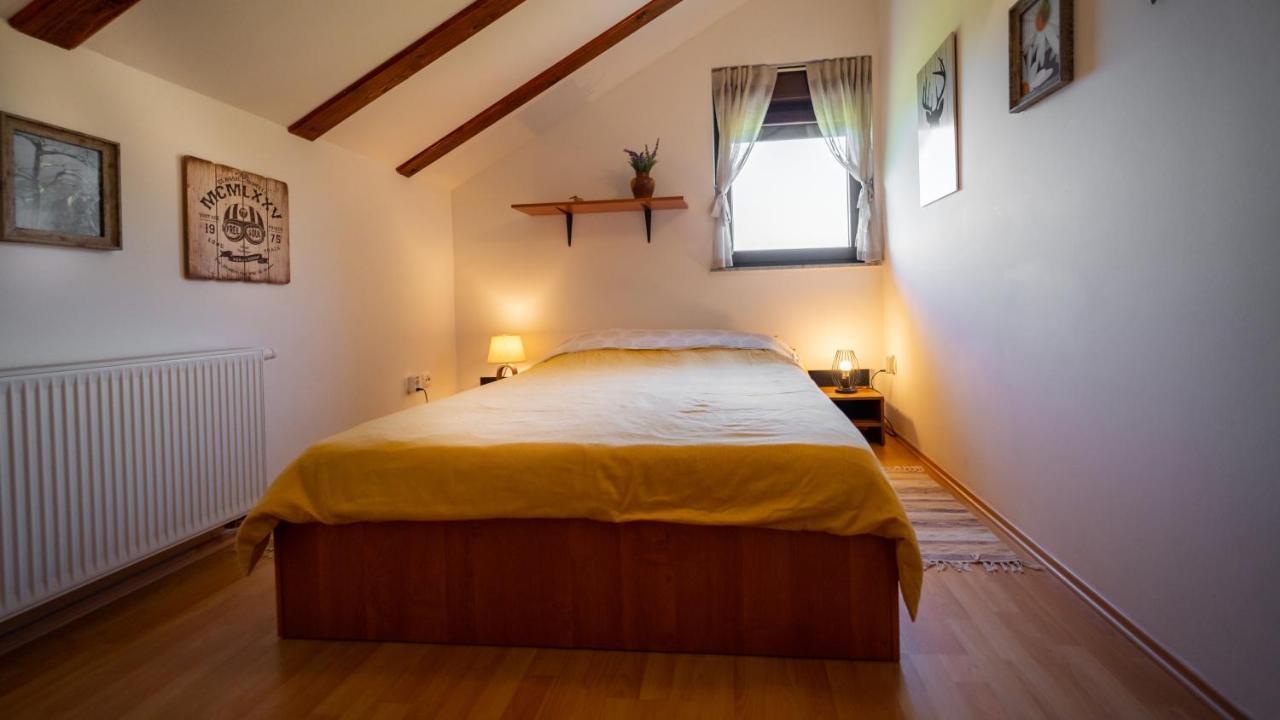 פוז'ינה Specious Apartment Manitu In Forest Countryside מראה חיצוני תמונה